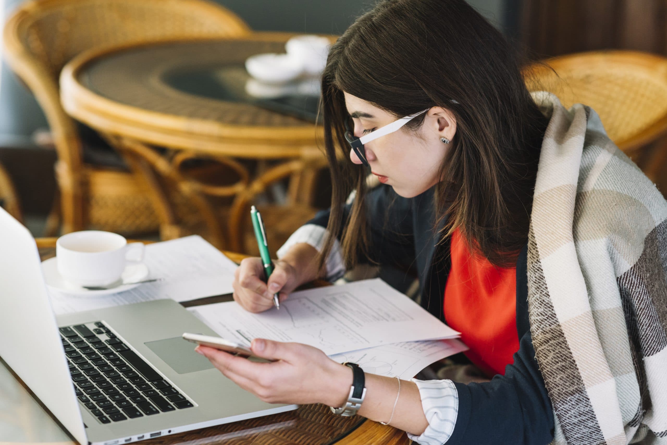 The Convenience of Short Term Courses for Working Professionals